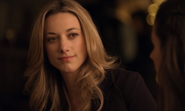 Who is Zoie Palmer Married to? Know Her Net Worth, Bio, Son, Family, Body Measurements &#038; Husband.