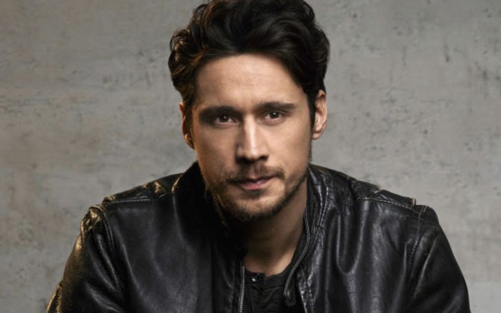 Peter Gadiot Bio, Wiki, Age, Height, Net Worth, Married, Family