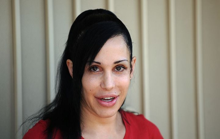 Nadya Suleman Bio, Age, Nationality, Height, Wiki, Surgery, Net Worth, Career, Relationship, Married, Children, Husband, Family