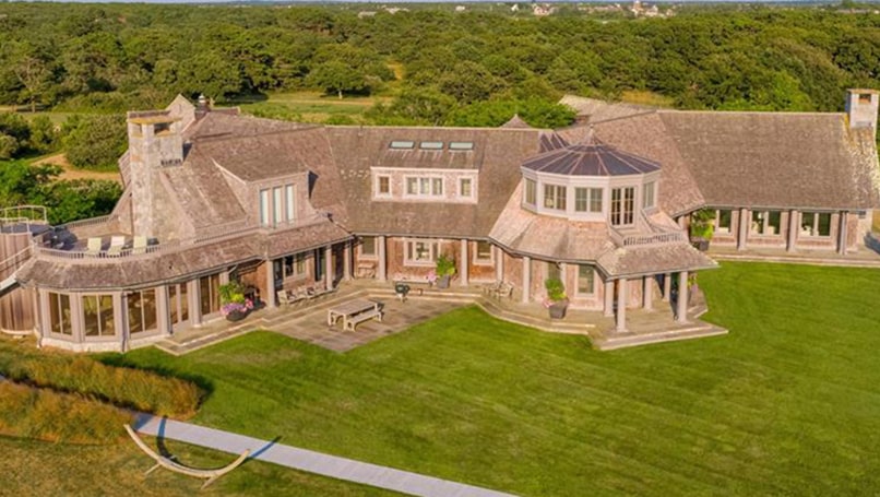 Barack Obama and Michelle Obama Purchase an $11.75 Million Martha’s Vineyard Estate