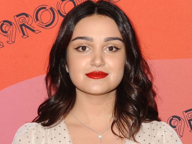 Seven Facts Of Runaways' Ariela Barer Including Details Of Her Career, Se*uality, And Ethnicity