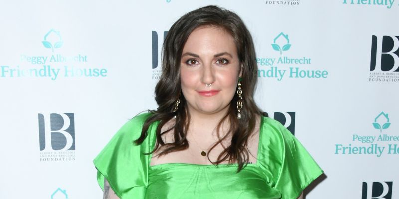 Lena Dunham's Dramatic Weight Loss Following Her Breakup- Story of Her Heartbreak, Addiction, & Recovery