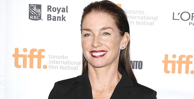 Seven Facts Of "The Outsider" Actress Julianne Nicholson: Know About Her Married Life and Children